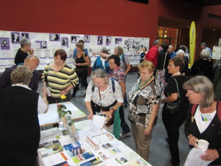 Am Stand von Chemnitz